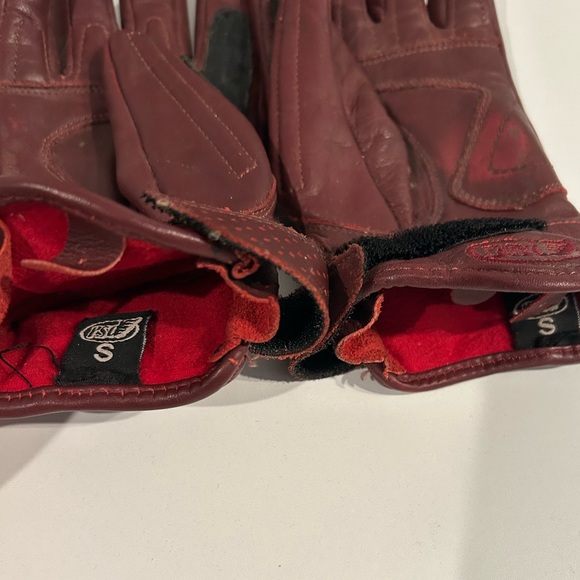 Roland Sands RSD Women’s Motorcycle Gloves - Picture 5 of 6